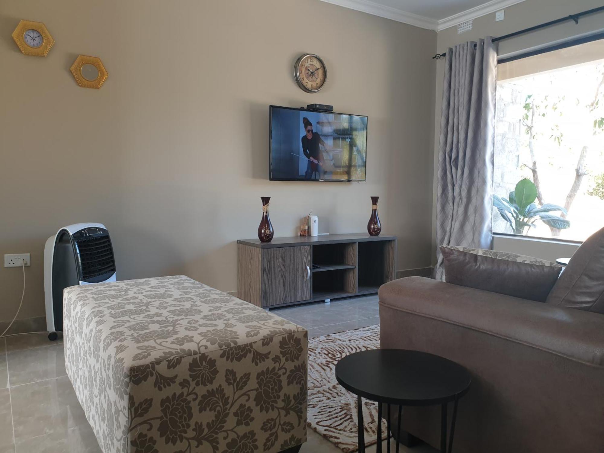 Villa Lombe, Off Great East Road, Silverest Silver Rest Bagian luar foto