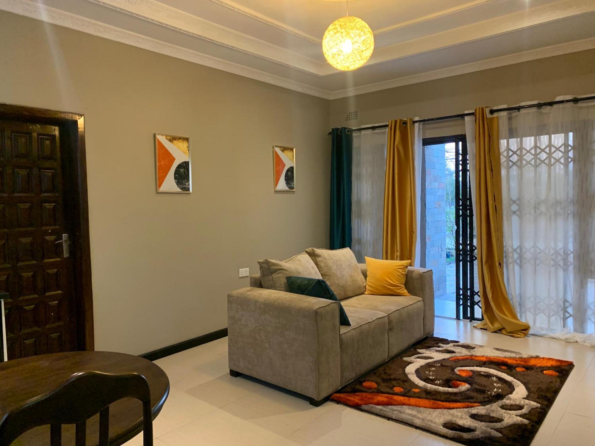 Villa Lombe, Off Great East Road, Silverest Silver Rest Bagian luar foto